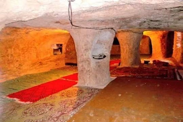 ابتکار الجزایریها برای آموزش قرآن در زمان استعمار فرانسه ابتکار الجزایریها برای آموزش قرآن در زمان استعمار فرانسه