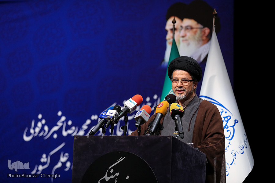 خروجی فعالیت&zwnj;های علمی و فرهنگی باید ایجاد آرامش برای مردم باشد