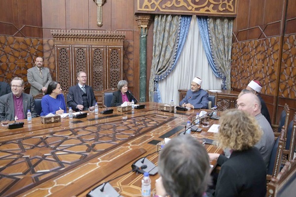 تحقق صلح جهانی مأموریت رهبران ادیان است تحقق صلح جهانی مأموریت رهبران ادیان است