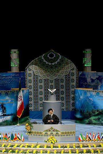 تعلیم فهم معانی قرآنی هنوز نیازمند کار بسیاری است