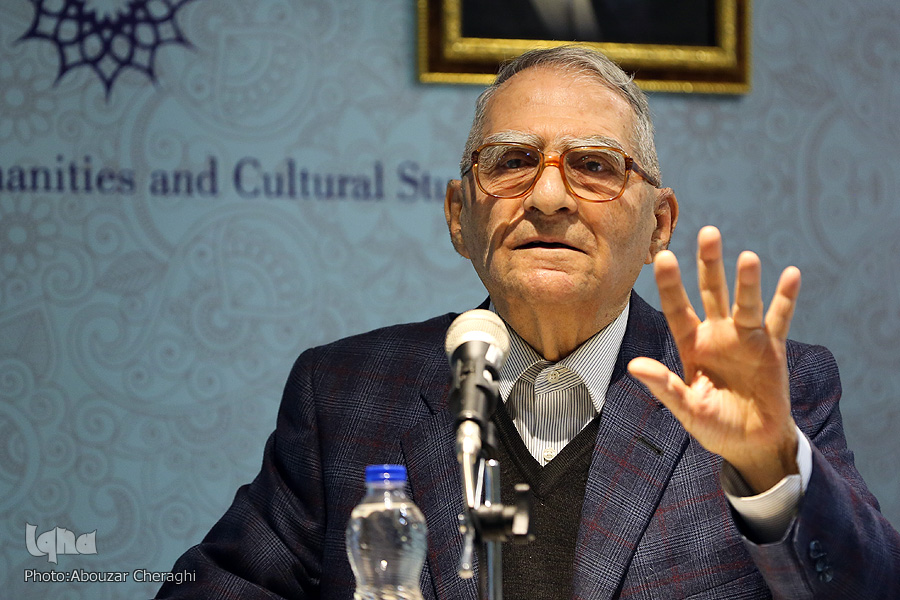 فلسفه آینده را میسازد/ فاجعه است که با میراث فلسفی خود آشنا نیستیم فلسفه آینده را میسازد/ فاجعه است که با میراث فلسفی خود آشنا نیستیم