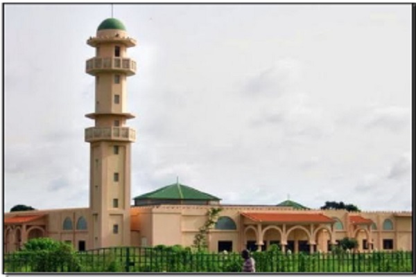 کمبود مؤسسات قرآنی؛ دغدغه قرآندوستان در پایتخت آفریقایی فرهنگ اسلام کمبود مؤسسات قرآنی؛ دغدغه قرآندوستان در پایتخت آفریقایی فرهنگ اسلام