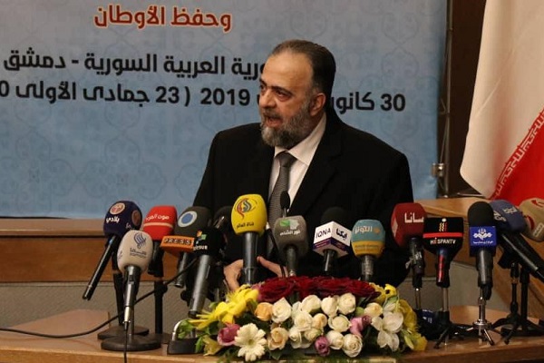 جبهه مقاومت در برابر دشمنان عزت اسلامی ایستاده&zwnj; است