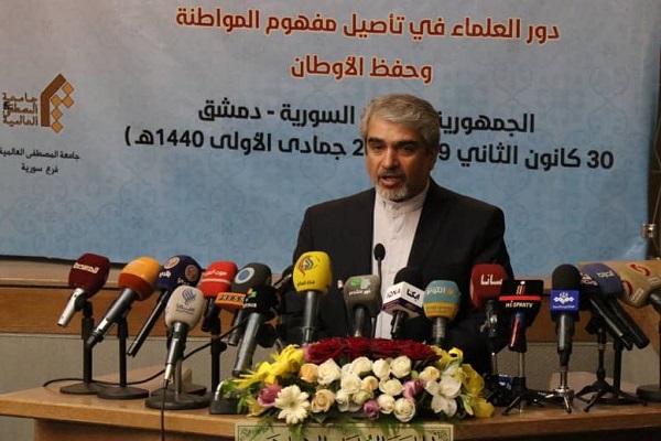 جبهه مقاومت در برابر دشمنان عزت اسلامی ایستاده&zwnj; است