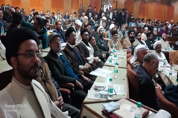 آیتالله خامنهای؛ الگویی برای تمام حاکمان کشورهای مسلمان و غیر مسلمانان جهان آیتالله خامنهای؛ الگویی برای تمام حاکمان کشورهای مسلمان و غیر مسلمانان جهان