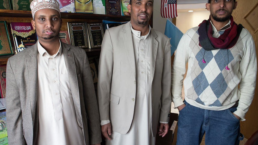 استقبال از غیر&zwnj;مسلمانان در مساجد مینه&zwnj;سوتای آمریکا/ ادیت شده