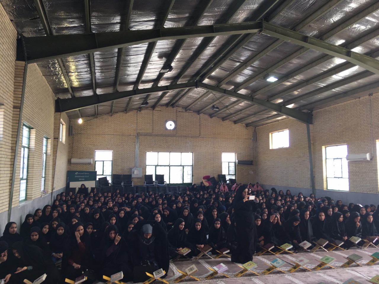 کاروان قرآنی انقلاب به عنبرآباد کرمان رسید کاروان قرآنی انقلاب به عنبرآباد کرمان رسید