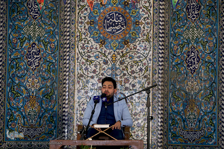 صوت/ تلاوت کاروان انقلاب در عنبرآباد و جیرفت صوت/ تلاوت کاروان انقلاب در عنبرآباد و جیرفت