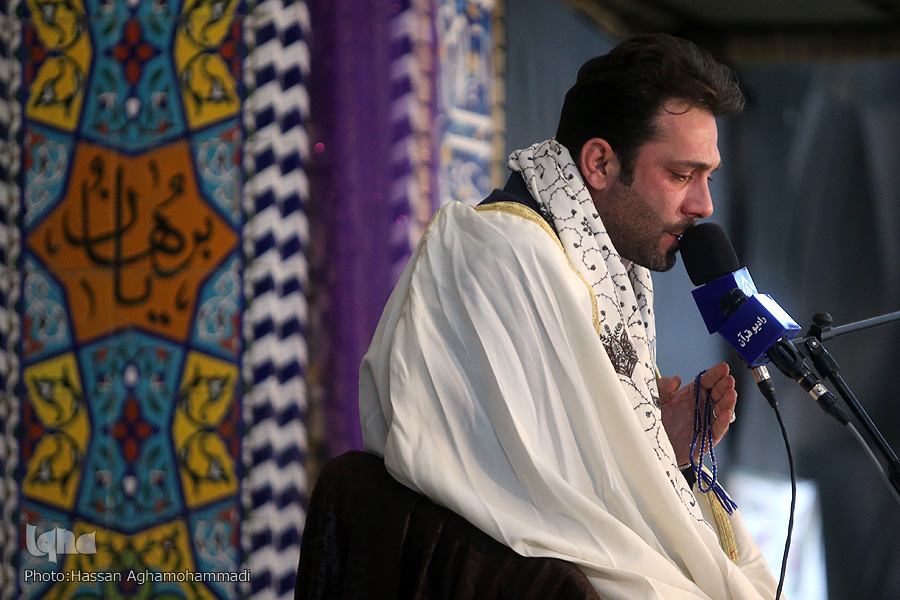 صوت/ تلاوت کاروان انقلاب در عنبرآباد و جیرفت صوت/ تلاوت کاروان انقلاب در عنبرآباد و جیرفت