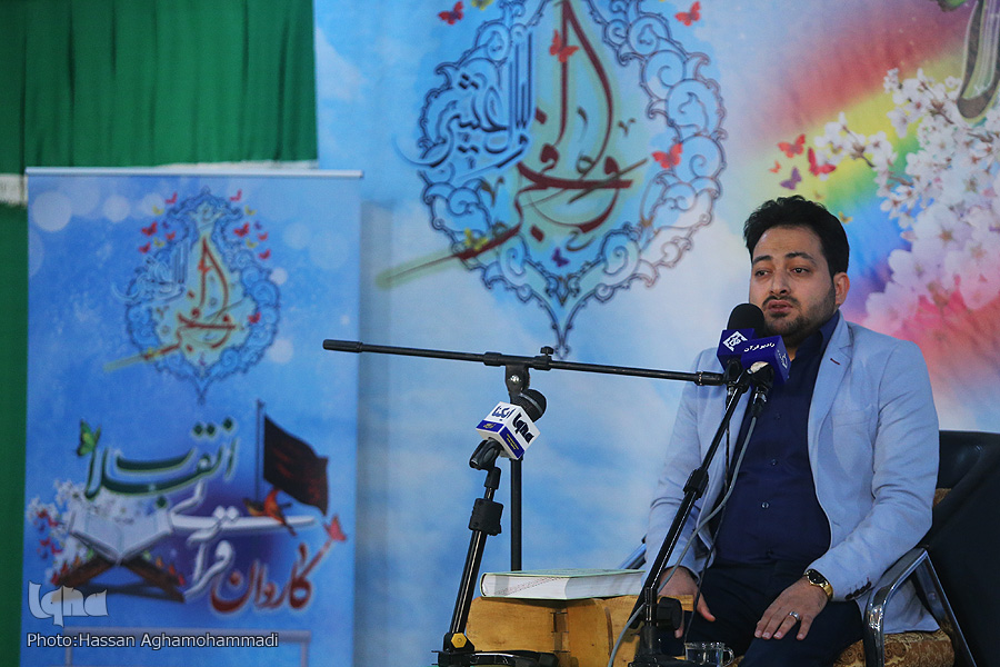 صوت/ تلاوت کاروان انقلاب در عنبرآباد و جیرفت صوت/ تلاوت کاروان انقلاب در عنبرآباد و جیرفت