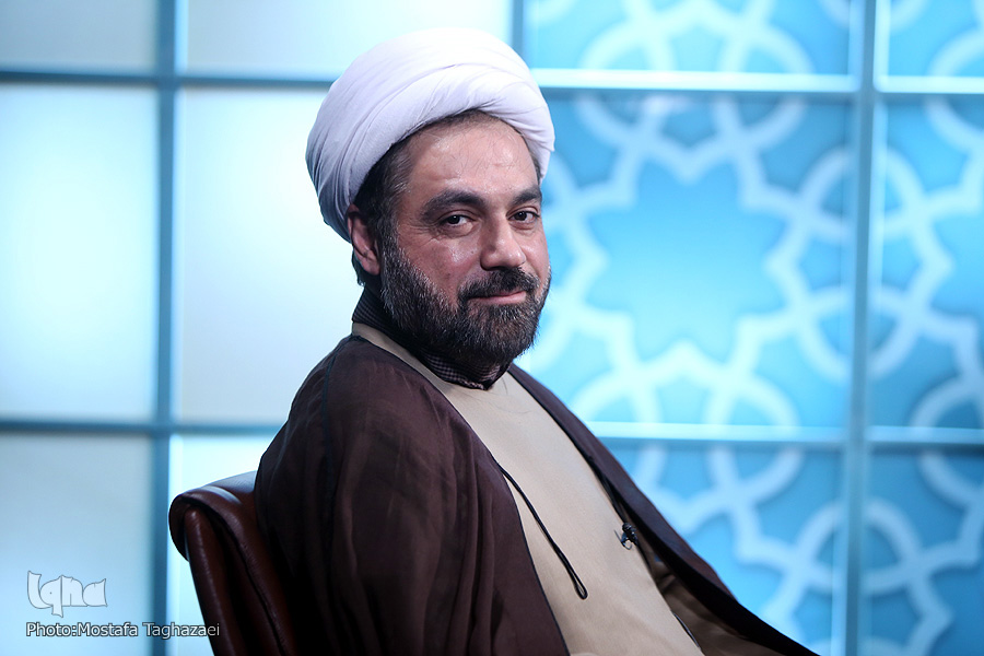 گسست مردم و بازارهای مالی قبل از انقلاب/ کمیته فقهی زینت&zwnj;المجالس نیست/ نقش آموزش و پرورش در حمایت از بورس