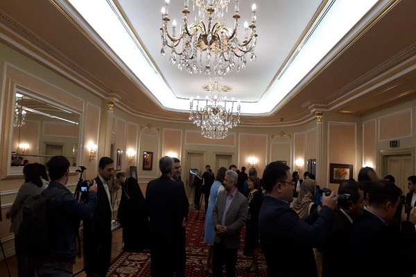 افتتاح نمایشگاه خوشنویسی و نقاشیخط در قزاقستان افتتاح نمایشگاه خوشنویسی و نقاشیخط در قزاقستان