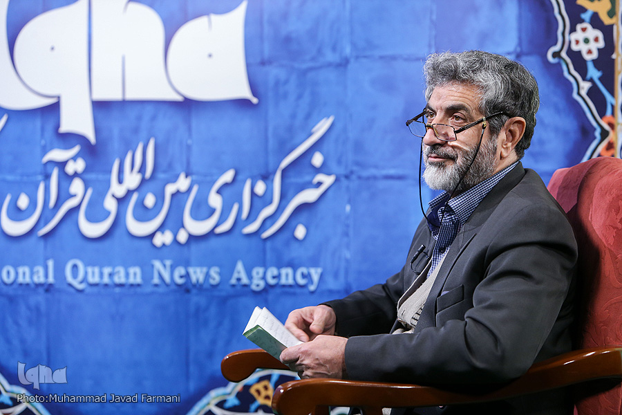 نقش مدیران و کم&zwnj;رنگ بودن قرآن در جامعه / دست&zwnj;های پشت پرده در شکل&zwnj;گیری برخی نهادها