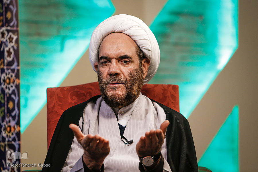 پژوهش&zwnj;های قرآنی کمتر به علوم طبیعی پرداخته&zwnj;اند/ معنای تقوا متناسب با اصل حداقل کنش در فیزیک