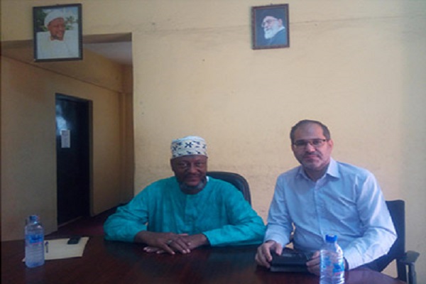 ارادت شیعیان غنا به رهبر انقلاب