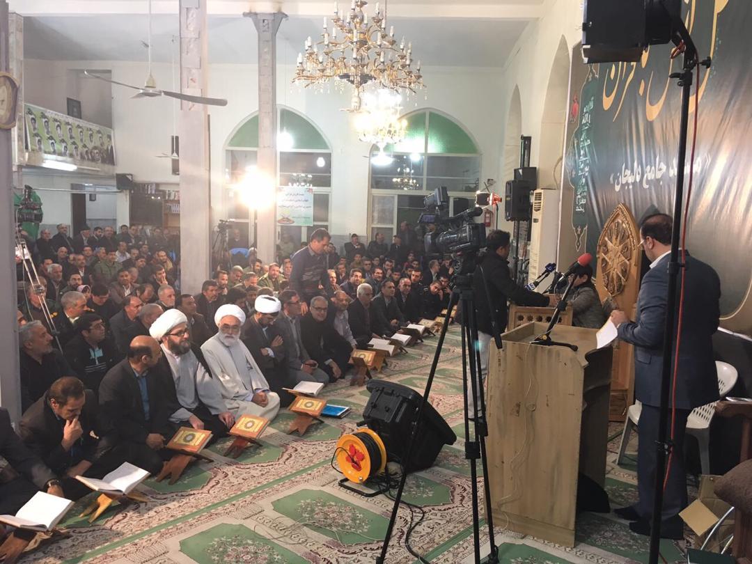 استقبال پرشور مردم دلیجان از کاروان قرآنی انقلاب