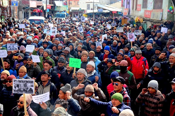 تظاهرات مسلمانان هند در اعتراض به سفر ولیعهد سعودی