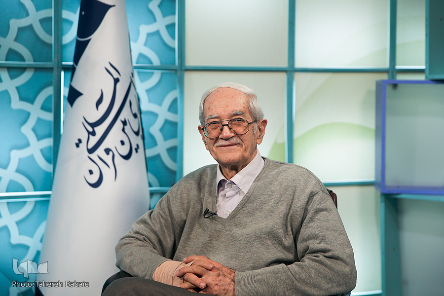 جمعه///پیشرفت&lrm;های صنایع دفاعی در دوران پس از انقلاب افتخارآمیز است