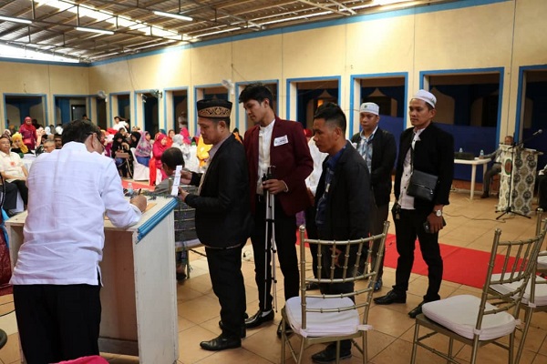 مسابقات قرآن مانیل به روایت تصویر مسابقات قرآن مانیل به روایت تصویر