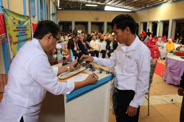 مسابقات قرآن مانیل به روایت تصویر مسابقات قرآن مانیل به روایت تصویر