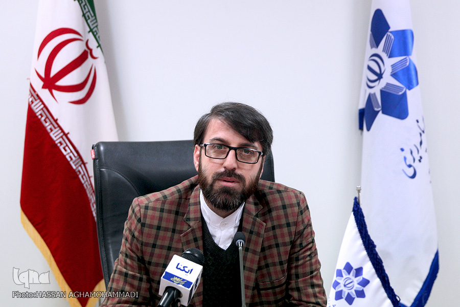 تجلیل از مترجم قرآن به زبان ترکمنی / رونمایی از بسته قرآنی &laquo;نبأ&raquo;