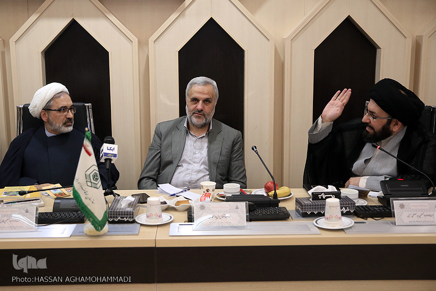 فوری///////نقدهای مدیران سازمان اوقاف به مسابقات قرآن در نشستی صمیمی