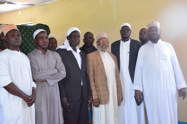 کشیش کنیایی چگونه مسلمان شد؟+عکس کشیش کنیایی چگونه مسلمان شد؟+عکس