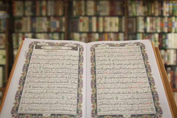 اغلب نقد&zwnj;های ترجمه قرآن برای اثبات خویشتن است/عالمانه نقد کنیم