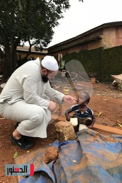 کمپین جوانان مصری برای ارسال قرآن به کشورهای فقیر آفریقایی کمپین جوانان مصری برای ارسال قرآن به کشورهای فقیر آفریقایی