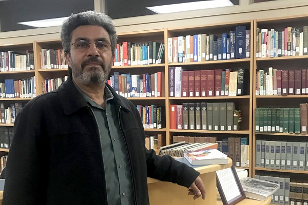 لزوم بازگشت پرشور و عاشقانه به متون مقدس/OK