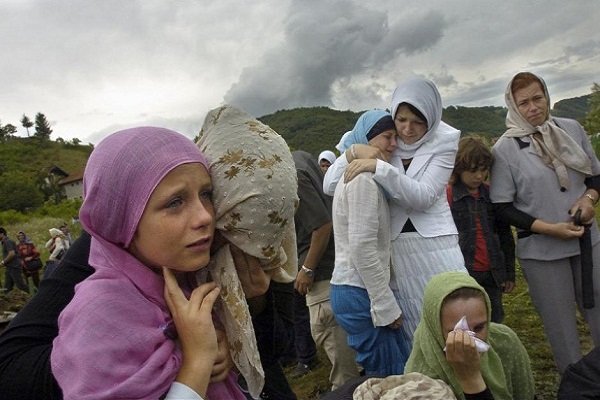 اغلب اسلام&zwnj;گرایان بوسنی ترک و عرب&zwnj; هستند