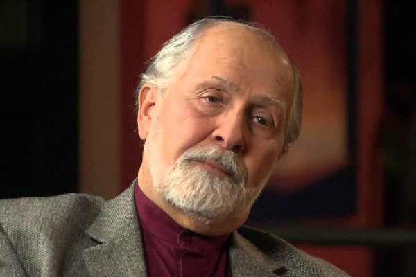 لزوم بازگشت پرشور و عاشقانه به متون مقدس/OK