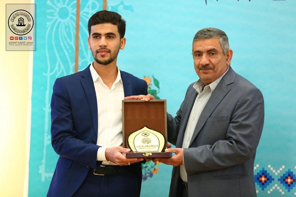 تصاویری از آیین تجلیل از برگزیدگان مسابقات قرآن دانشجویی عراق