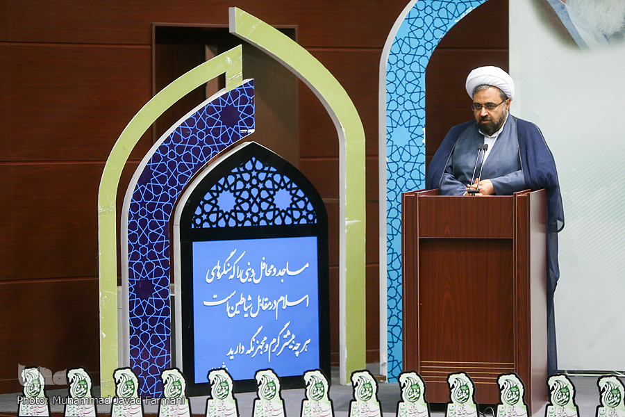 برگزیدگان جشنواره قرآنی مدهامتان استان تهران تجلیل شدند برگزیدگان جشنواره قرآنی مدهامتان استان تهران تجلیل شدند