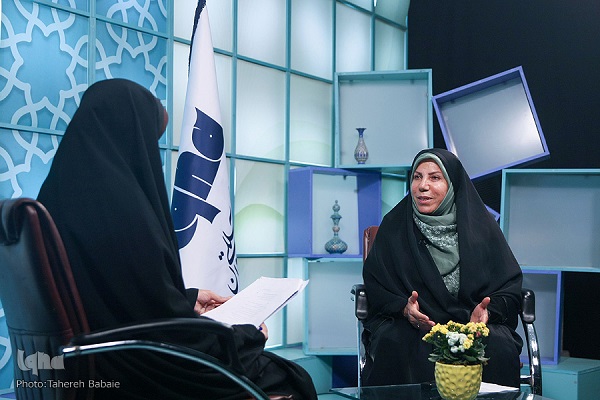 بانویی از دیار فارس و دغدغه تأسیس مؤسسه قرآنی در لردگان/ مردم؛ بهترین معیار برای سنجش مؤسسات بانویی از دیار فارس و دغدغه تأسیس مؤسسه قرآنی در لردگان/ مردم؛ بهترین معیار برای سنجش مؤسسات