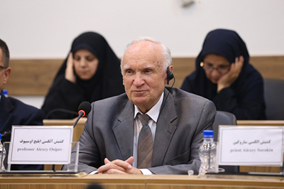 استاد آكادمی دینی مسكو: رجوع به مذهب؛ لازمه مقابله با بحران زیست محیطی استاد آكادمی دینی مسكو: رجوع به مذهب؛ لازمه مقابله با بحران زیست محیطی