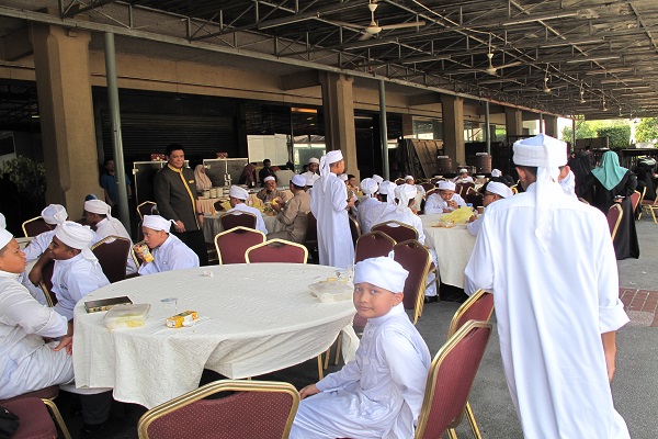 حواشی مسابقات بینالمللی قرآن مالزی از نگاه دوربین ایکنا حواشی مسابقات بینالمللی قرآن مالزی از نگاه دوربین ایکنا