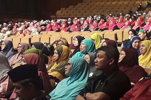 از درخشش قاریان جنوب شرق آسیا تا عبور اکثر قراء از چراغ قرمز