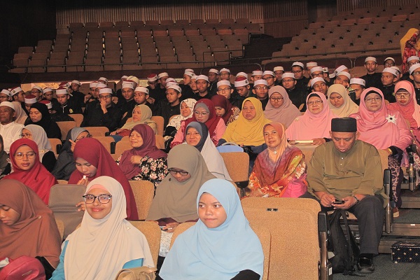 متن و حاشیه دومین شب مسابقات مالزی به روایت تصویر متن و حاشیه دومین شب مسابقات مالزی به روایت تصویر