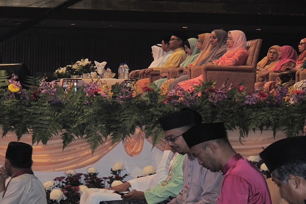 متن و حاشیه دومین شب مسابقات مالزی به روایت تصویر متن و حاشیه دومین شب مسابقات مالزی به روایت تصویر