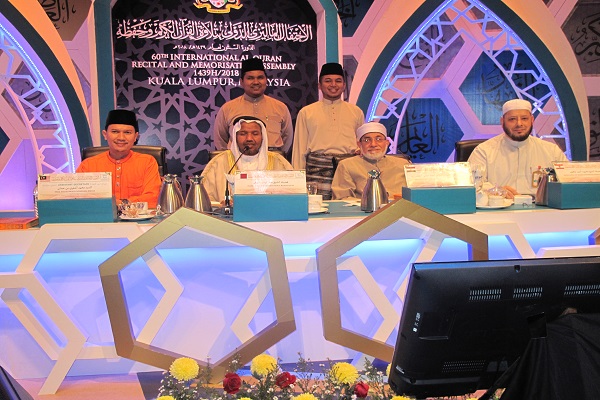 تلاوت حزن&zwnj;انگیزی که اشک حضار را درآورد / غوغای پدیده خردسال سنگالی