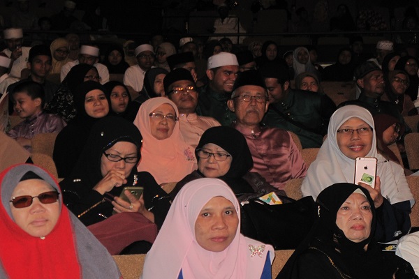 سومین شب بخش تلاوت مسابقات قرآن مالزی به روایت تصویر سومین شب بخش تلاوت مسابقات قرآن مالزی به روایت تصویر