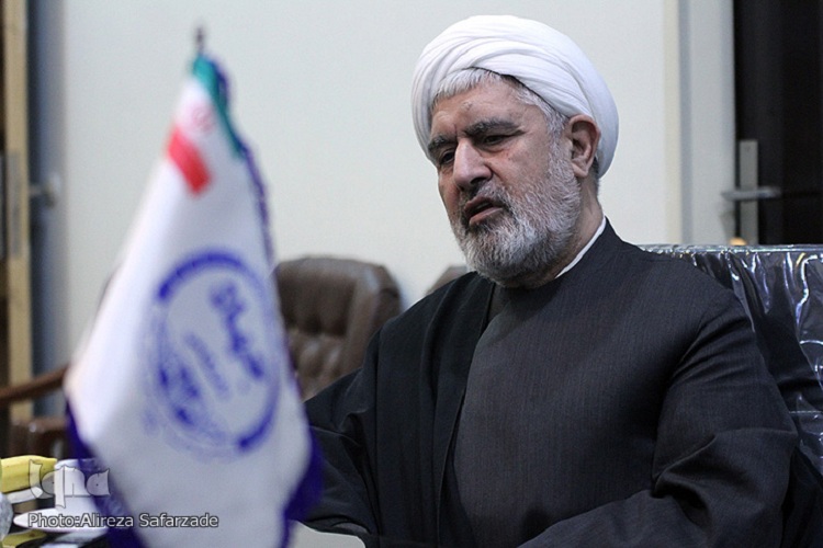 تاریخ نگاری انقلاب اسلامی در هیاهو شکل گرفته است