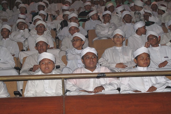 از گمانه&zwnj;زنی استاد فاطمی برای رتبه&zwnj;های برتر تا اشکالات فنی قاری مصر