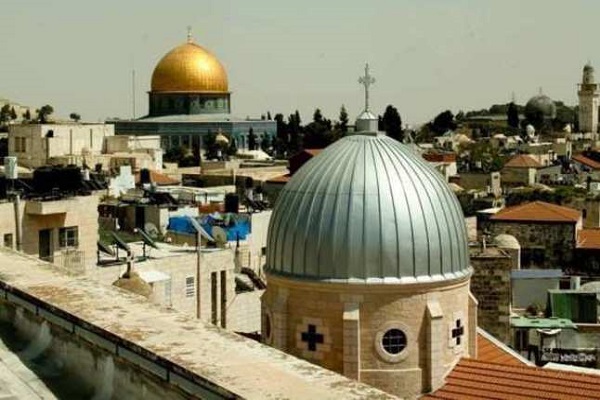 به صدا در آمدن زنگ حزن از کلیساها و مساجد در کرانه باختری