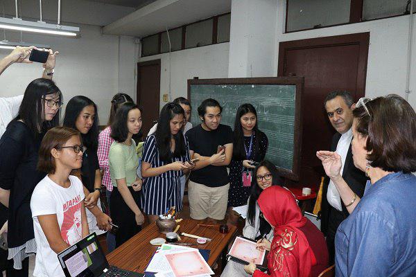 روز فردوسی با نمایش &laquo;اسماء الحسنی&raquo; در فیلیپین+عکس