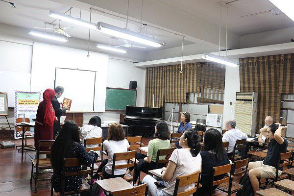 روز فردوسی با نمایش «اسماء الحسنی» در فیلیپین+عکس روز فردوسی با نمایش «اسماء الحسنی» در فیلیپین+عکس