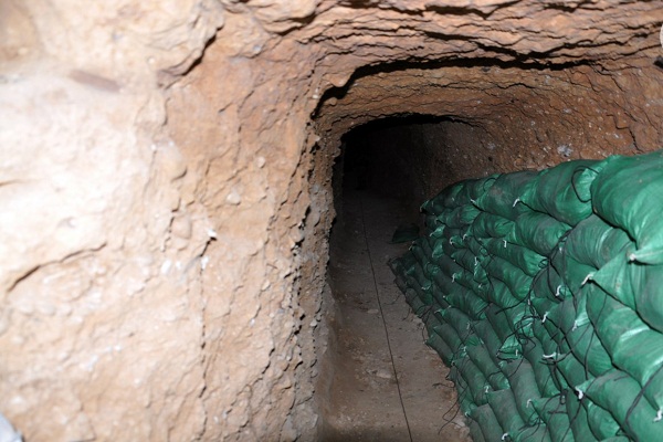 انهدام انبار مواد منفجره پ.ک.ک در شمال عراق توسط ارتش ترکیه انهدام انبار مواد منفجره پ.ک.ک در شمال عراق توسط ارتش ترکیه