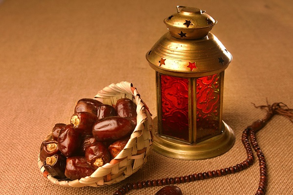 ضیافت افطار جوانان در سوئد