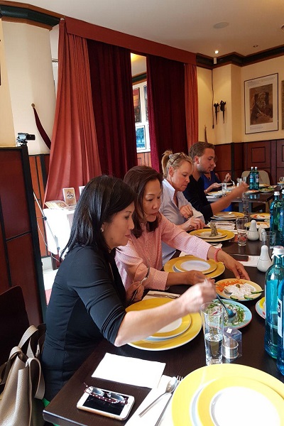 منوی افطار در رستوران برلین+عکس منوی افطار در رستوران برلین+عکس